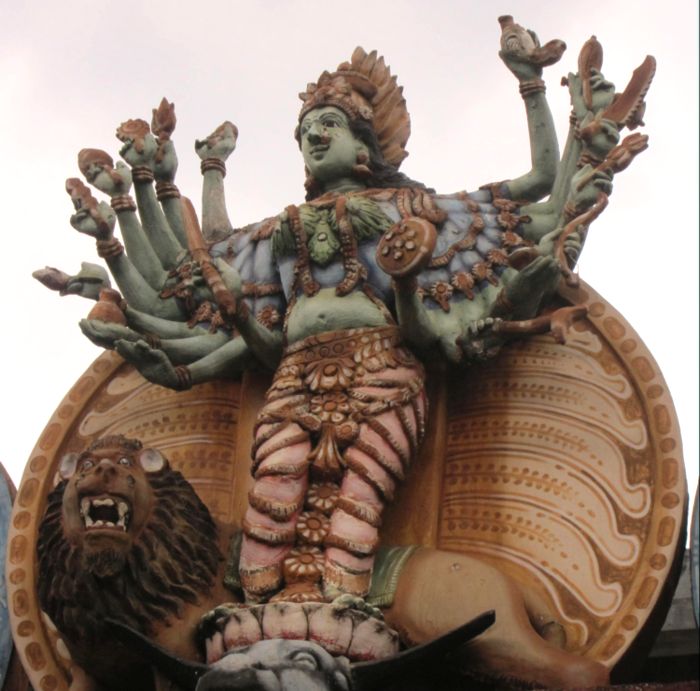  Богиня – мать Каннахи (Провати) в тамильском храме. Шри-Ланка. Фото Лимарева В.Н. 