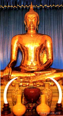 Золотой Будда.  Таиланд. Фото Лимарева В.Н.